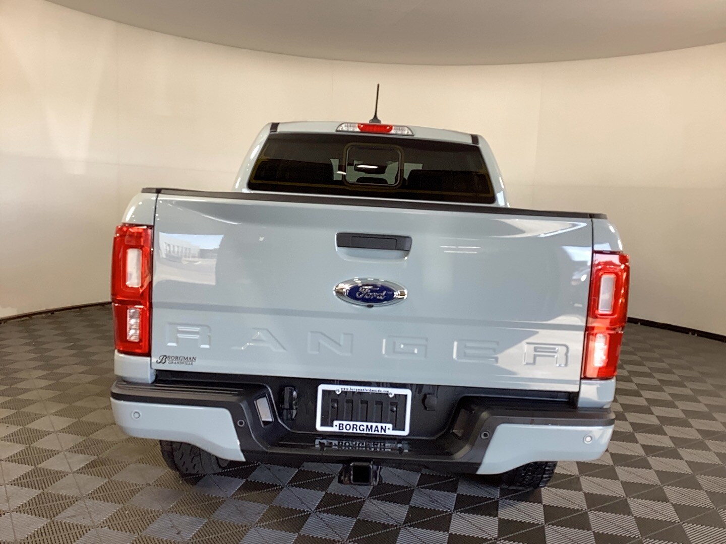 2022 Ford Ranger Lariat photo 2
