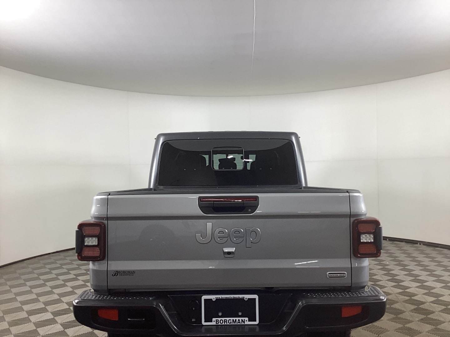 Used 2021 Jeep Gladiator Overland with VIN 1C6HJTFG6ML504554 for sale in Grand Rapids, MI