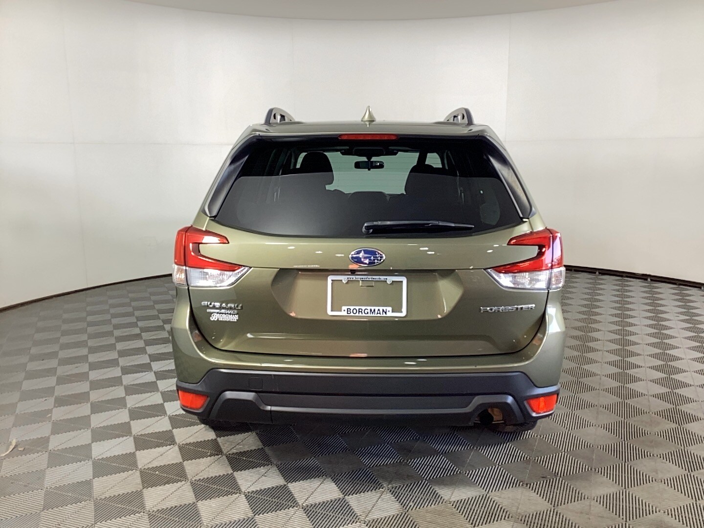 2022 Subaru Forester Premium photo 3