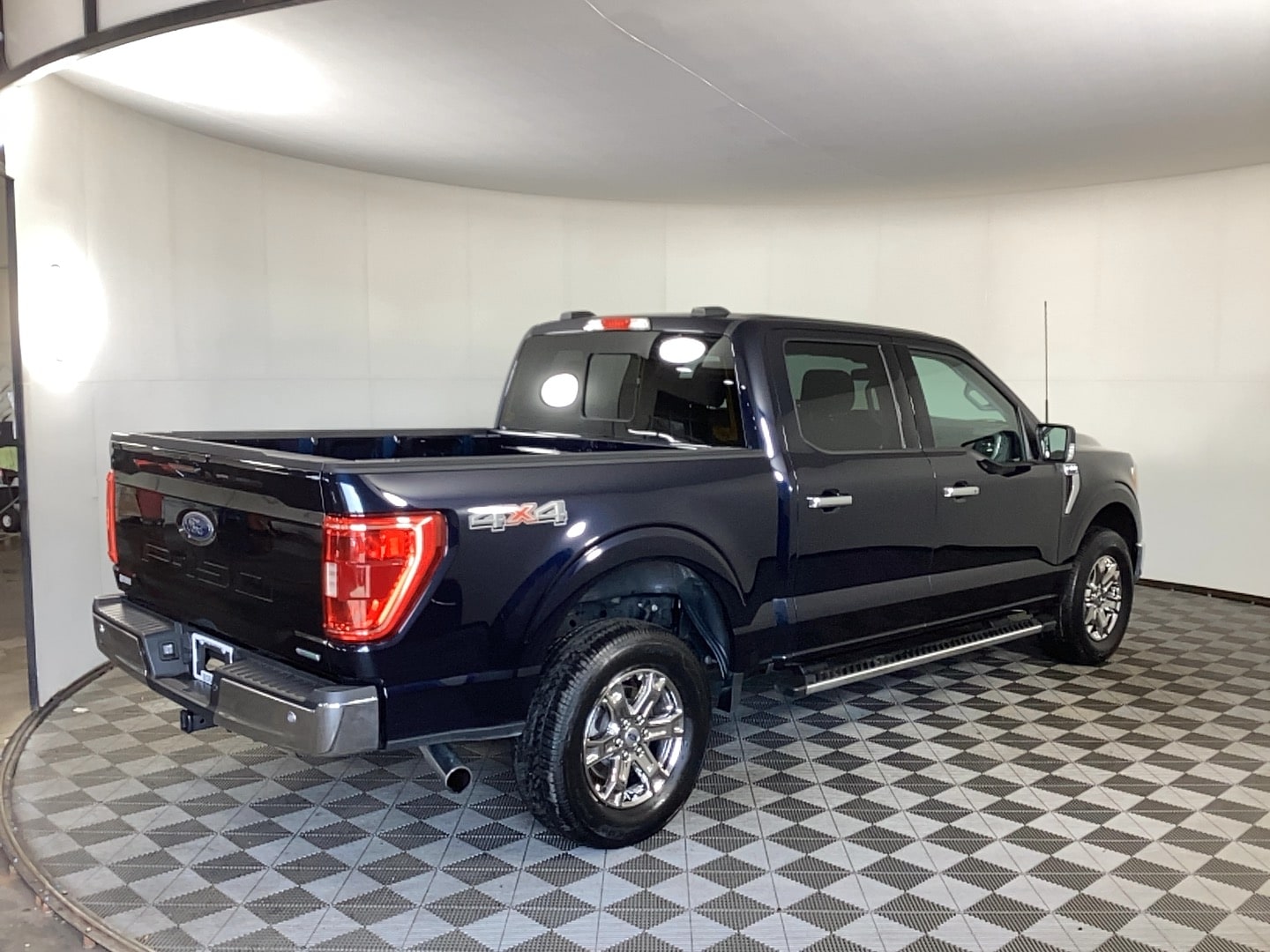 Used 2022 Ford F-150 XLT with VIN 1FTEW1EP4NFA09174 for sale in Grand Rapids, MI