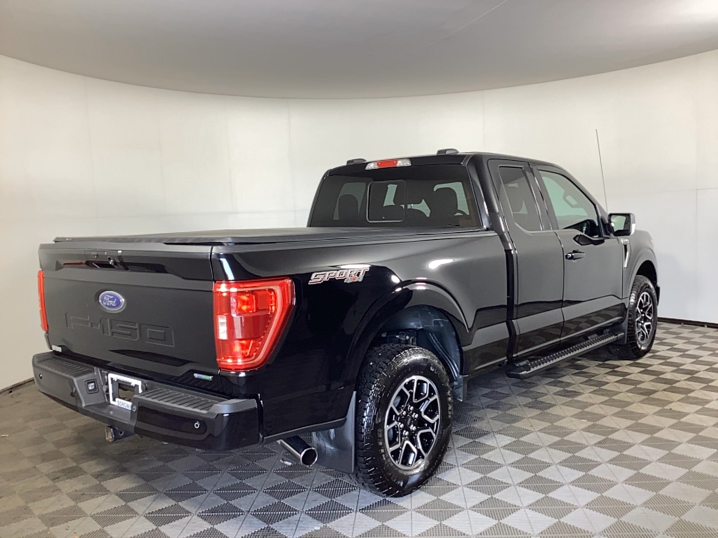 Used 2021 Ford F-150 XLT with VIN 1FTEX1EP1MFA48705 for sale in Grand Rapids, MI