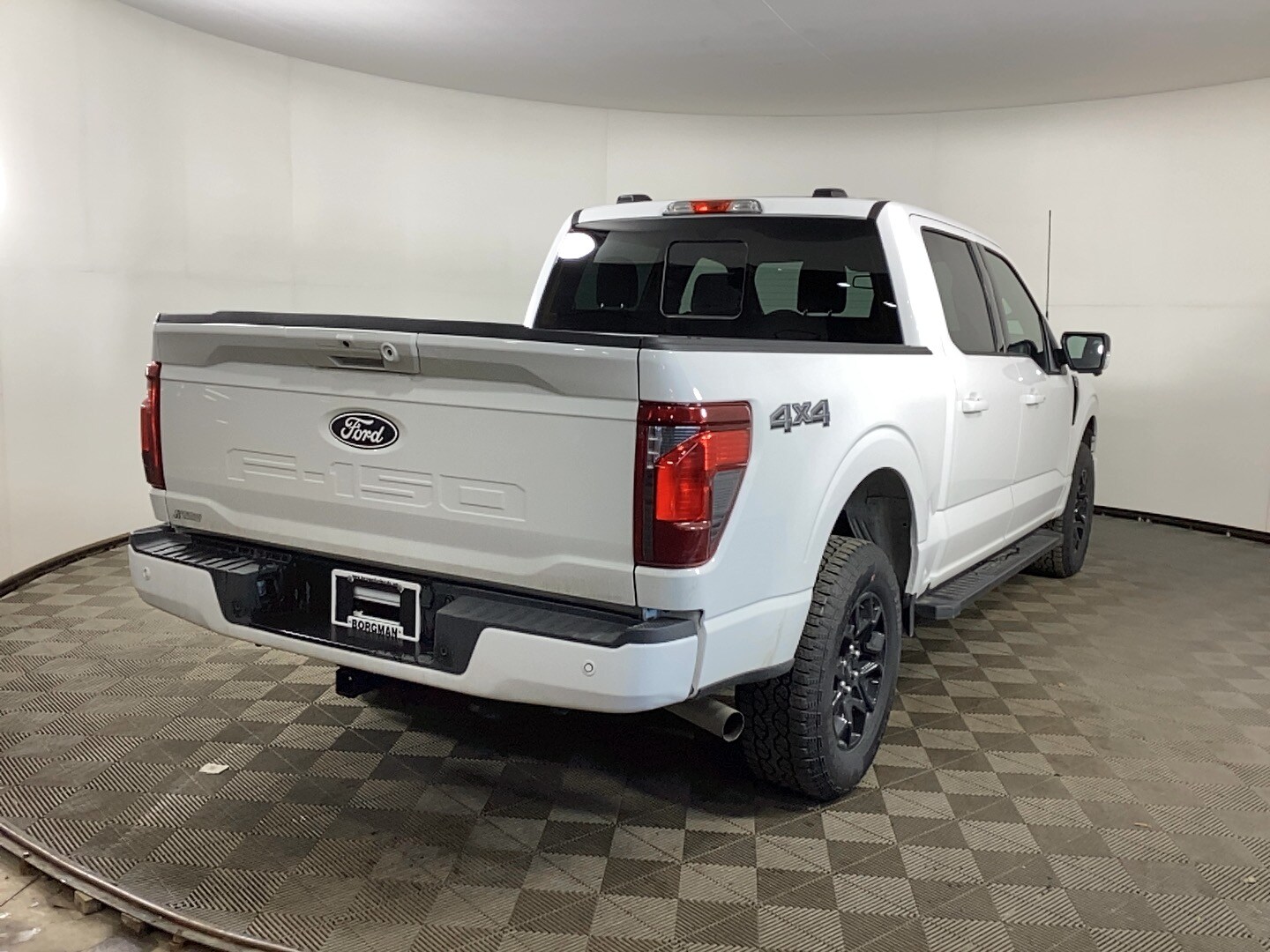 2025 Ford F-150 XLT photo 2
