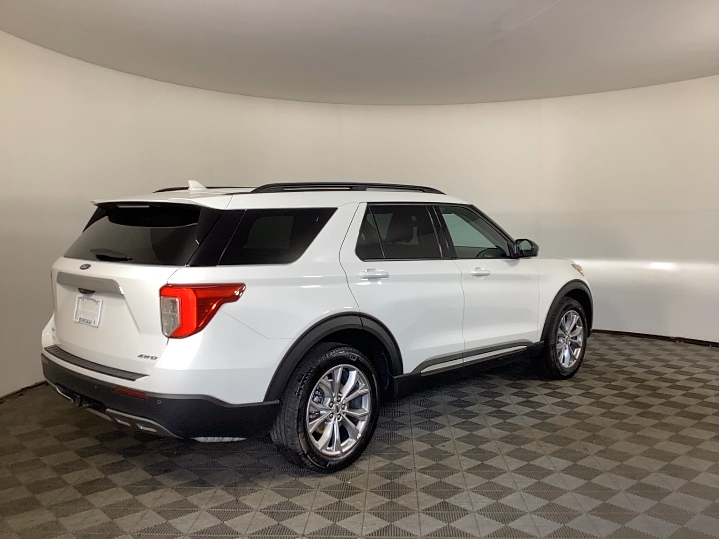 Used 2023 Ford Explorer XLT with VIN 1FMSK8DH5PGB73009 for sale in Grand Rapids, MI