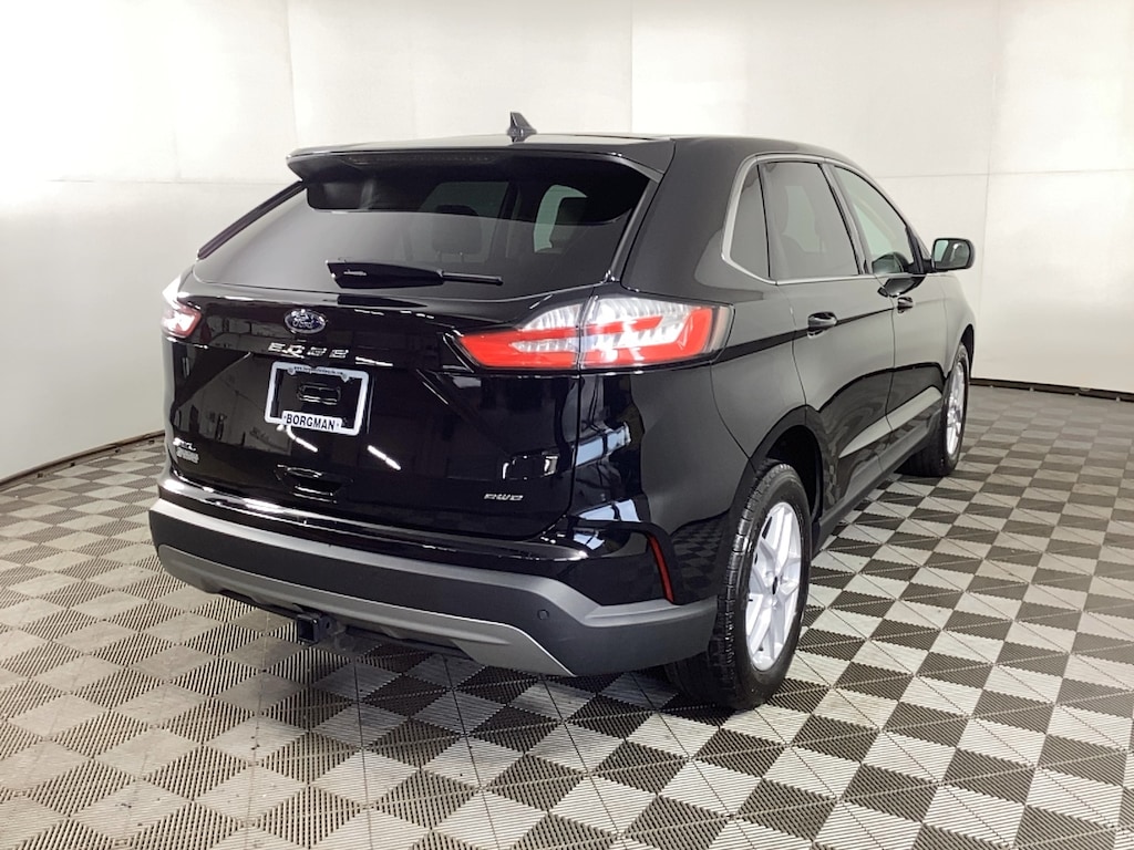 Used 2024 Ford Edge SEL AWD SUV