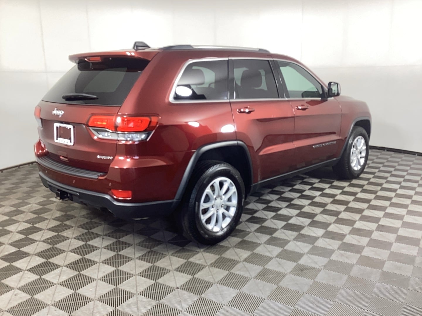 Used 2021 Jeep Grand Cherokee Laredo E with VIN 1C4RJFAG5MC777796 for sale in Grand Rapids, MI