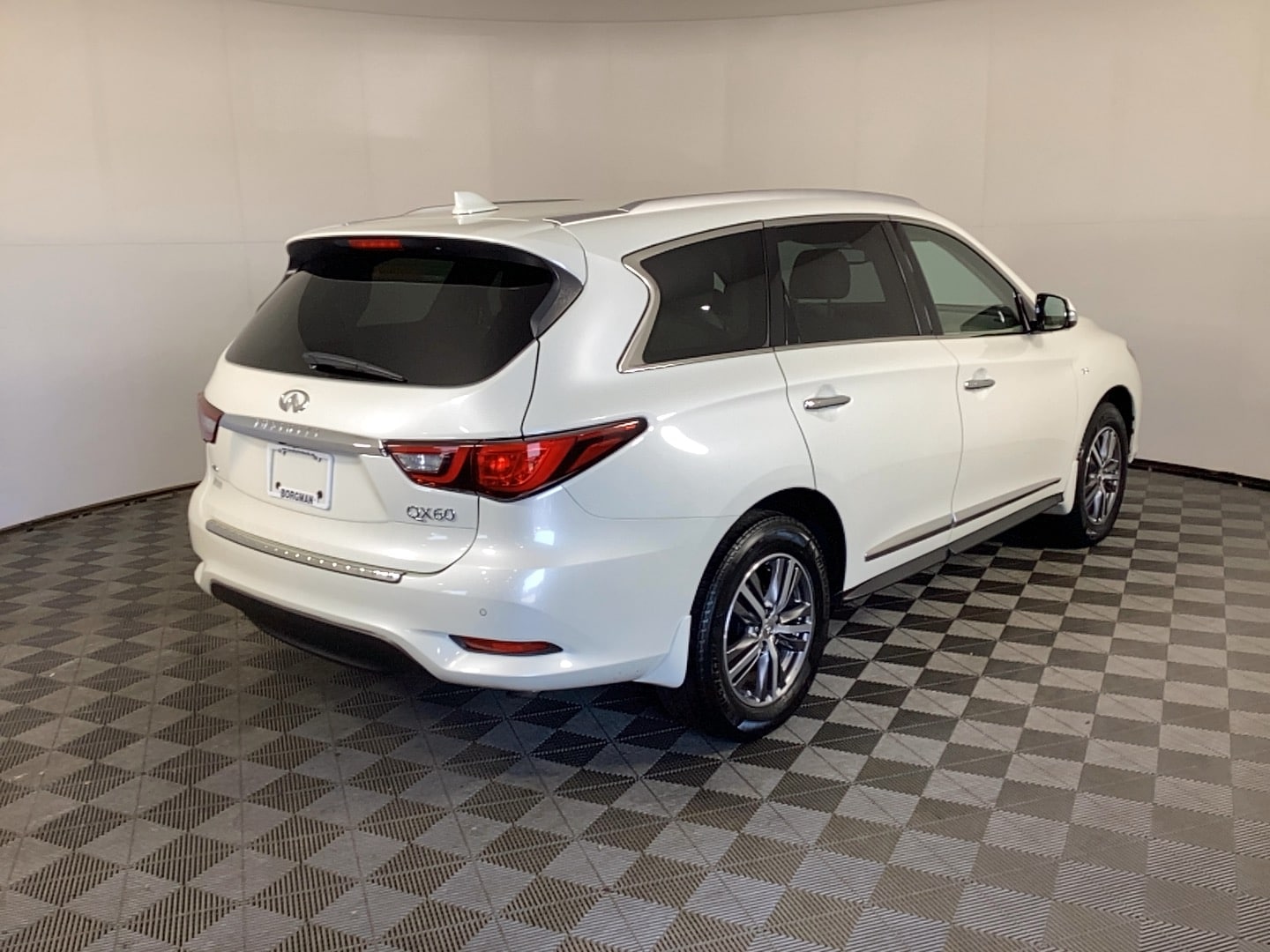 Used 2019 INFINITI QX60 LUXE with VIN 5N1DL0MM1KC569166 for sale in Grand Rapids, MI