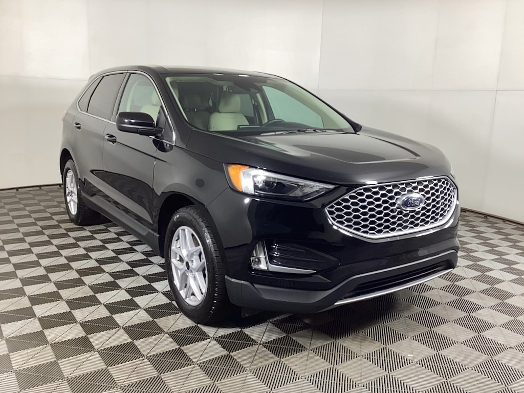 Used 2024 Ford Edge SEL AWD SUV