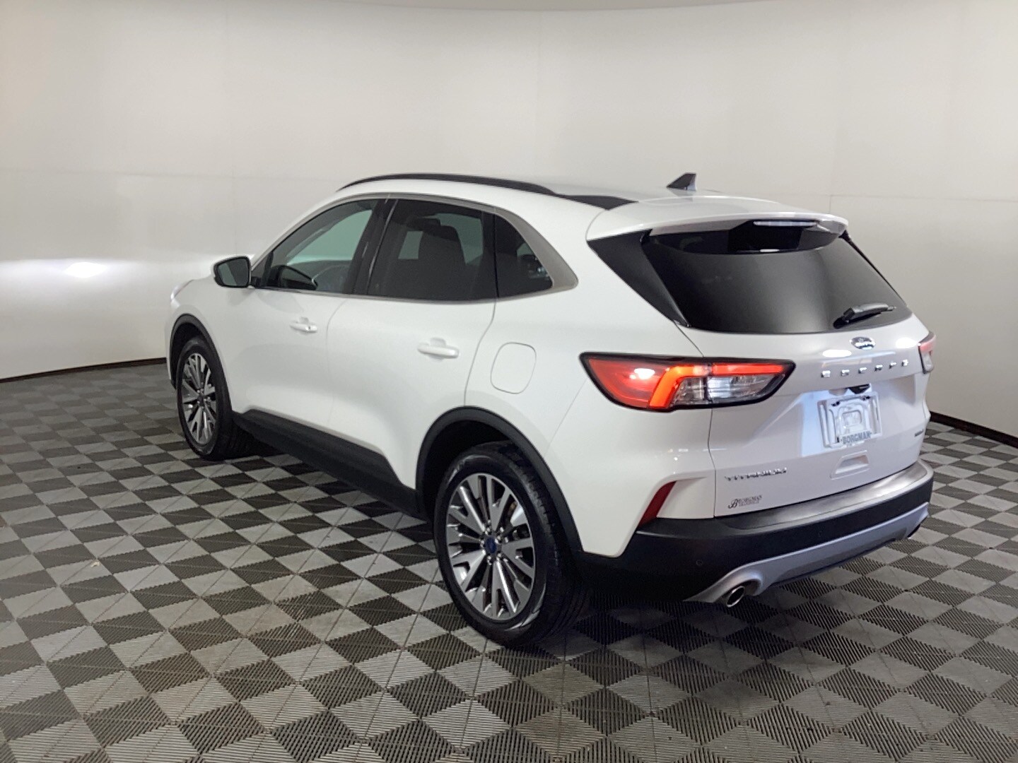 2022 Ford Escape Titanium photo 4