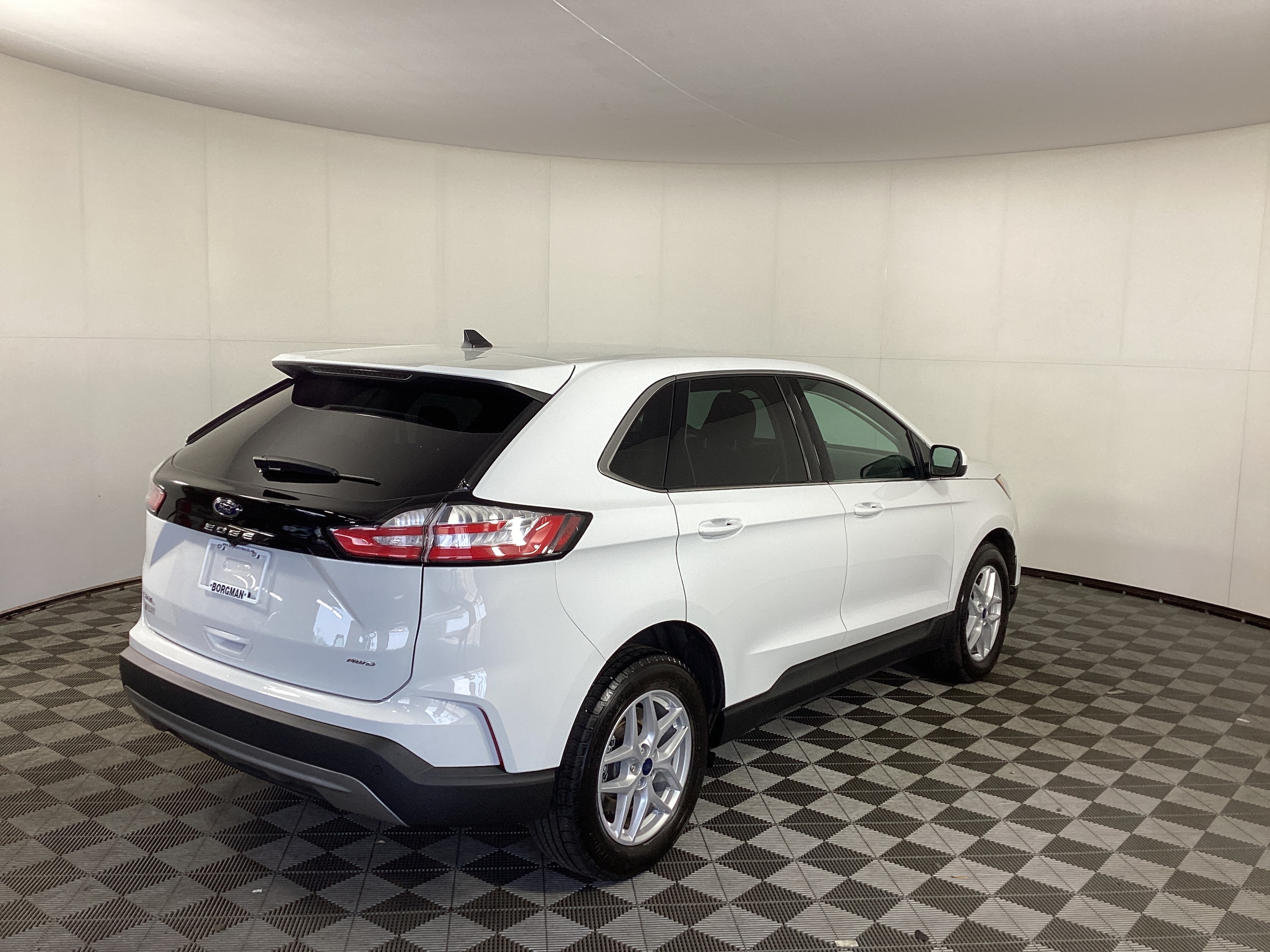 Used 2022 Ford Edge SEL with VIN 2FMPK4J97NBA42213 for sale in Grand Rapids, MI