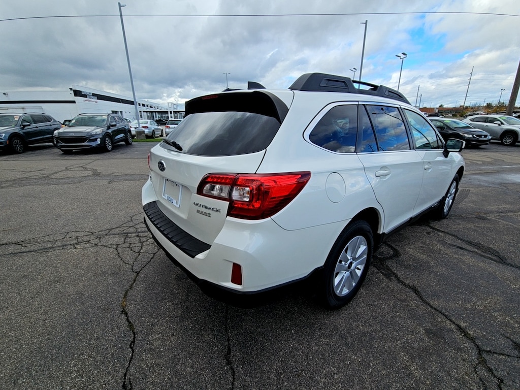 Used 2017 Subaru Outback 2.5 Premium Crossover