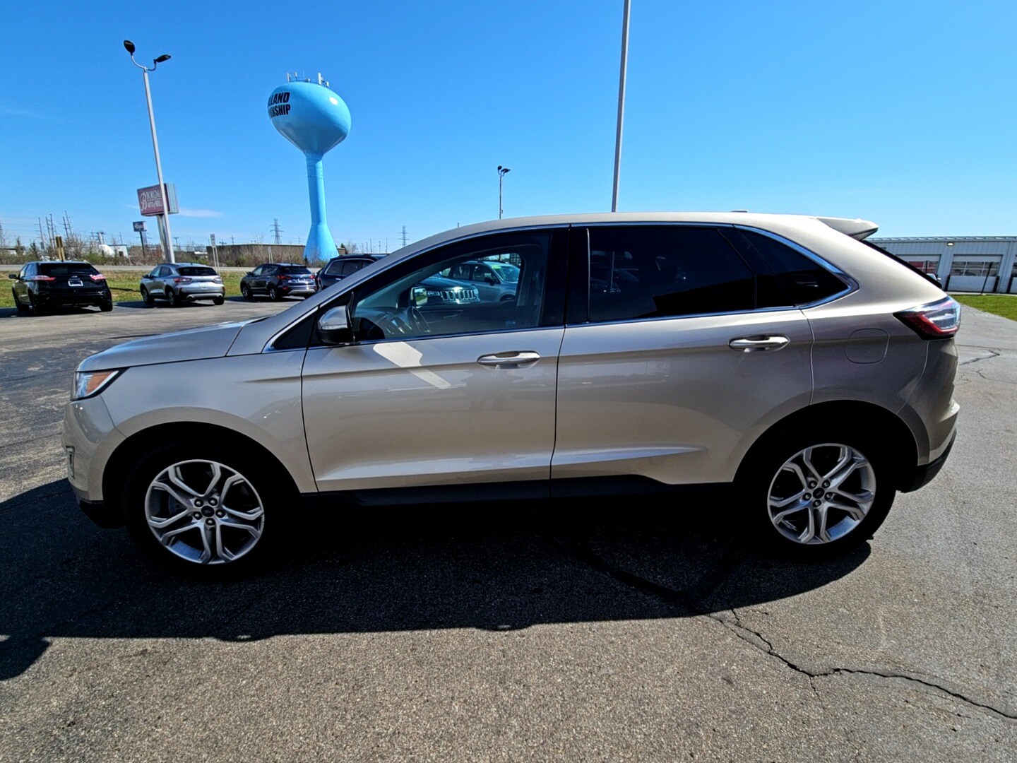 2018 Ford Edge Titanium photo 4