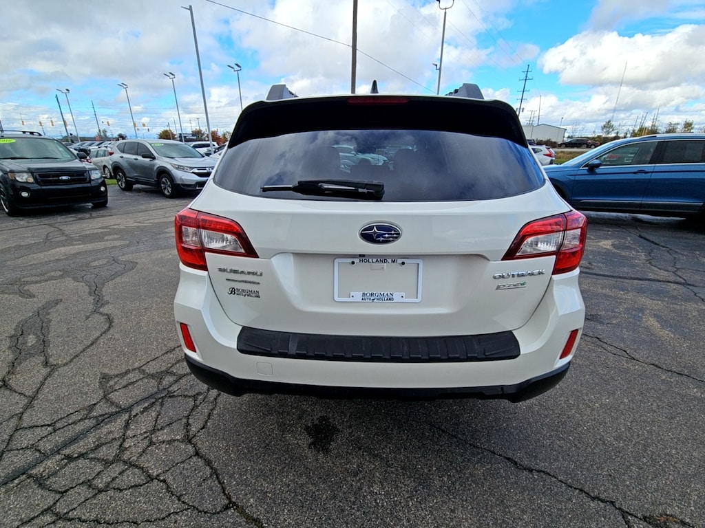 Used 2017 Subaru Outback 2.5 Premium Crossover
