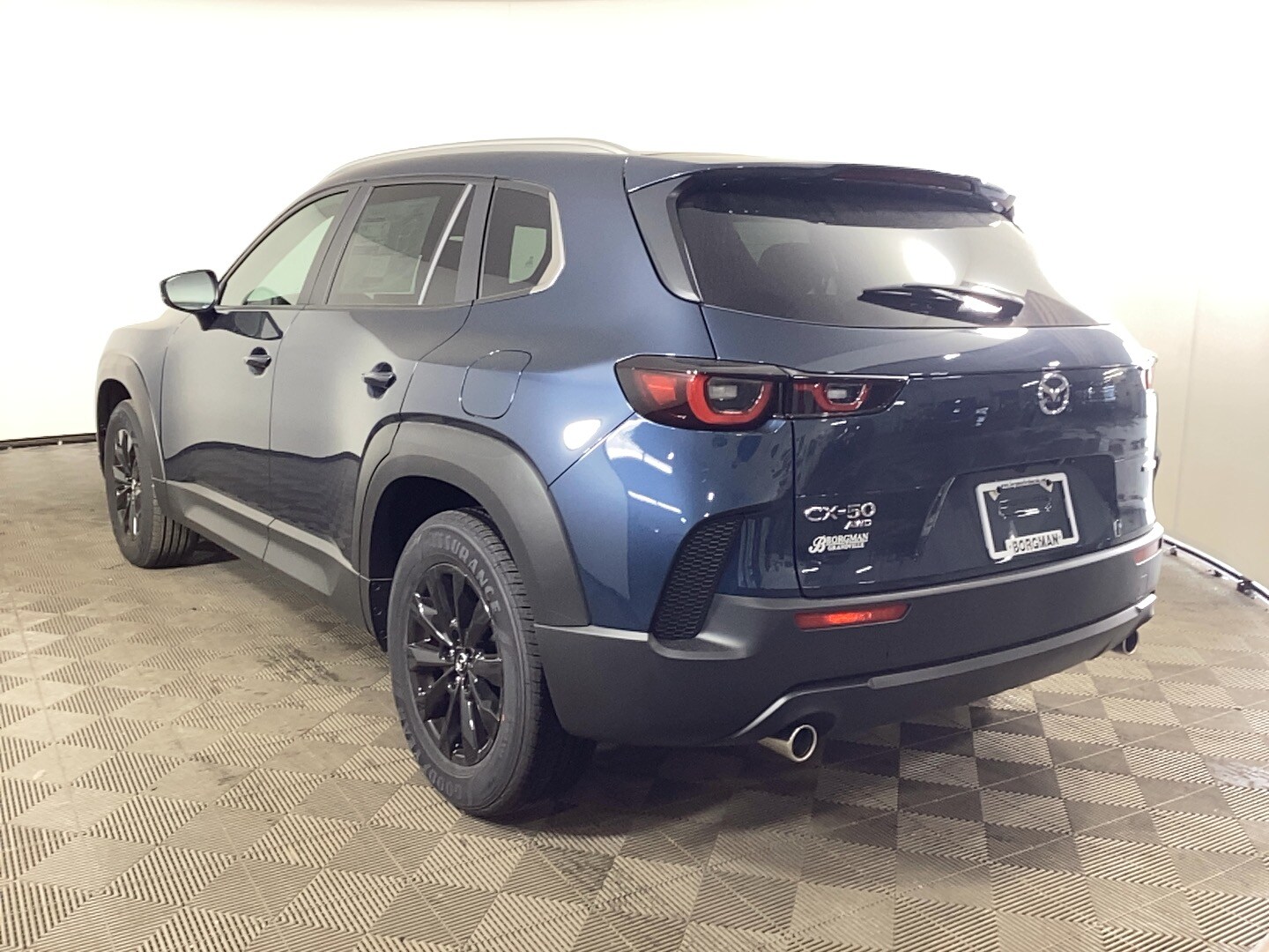 2025 Mazda CX-50 2.5 Select photo 4