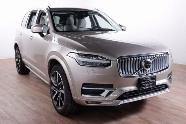 2023 Volvo XC90 Plus photo 3