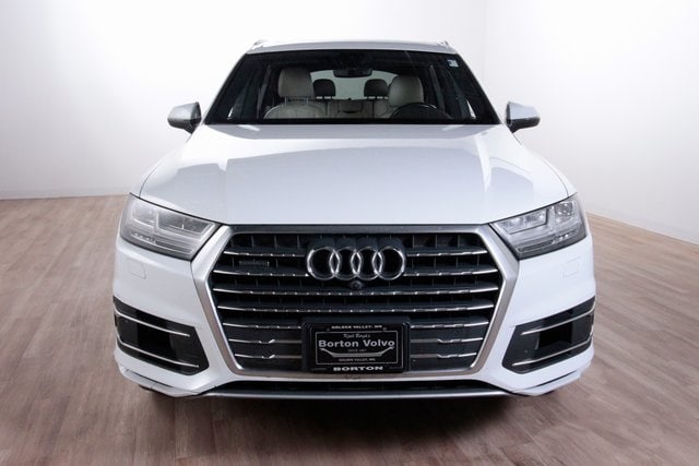 Used 2017 Audi Q7 Premium Plus with VIN WA1LAAF78HD014070 for sale in Golden Valley, Minnesota