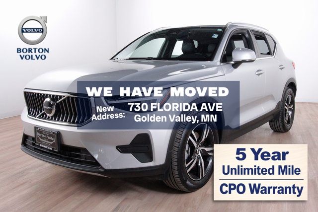 2025 Volvo XC40 B5 Core Bright AWD's photo