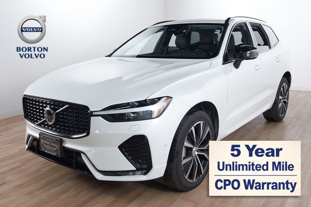 2025 Volvo XC60 B5 Plus Dark AWD's photo