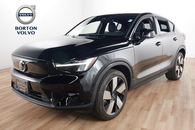 Used 2024 Volvo C40 Plus with VIN YV4ER3GL6R2104455 for sale in Golden Valley, Minnesota