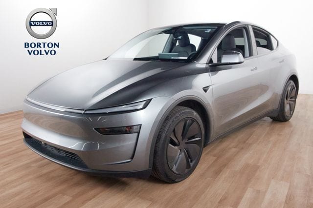 2026 Tesla Model Y's photo