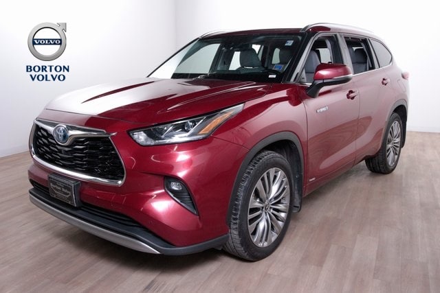 2020 Toyota Highlander Platinum's photo