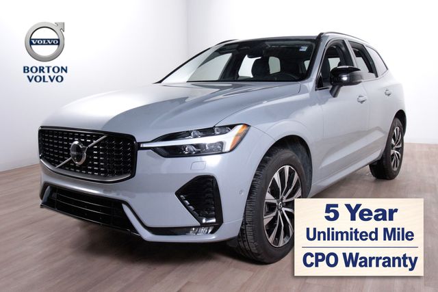 2025 Volvo XC60 B5 Plus Dark AWD's photo