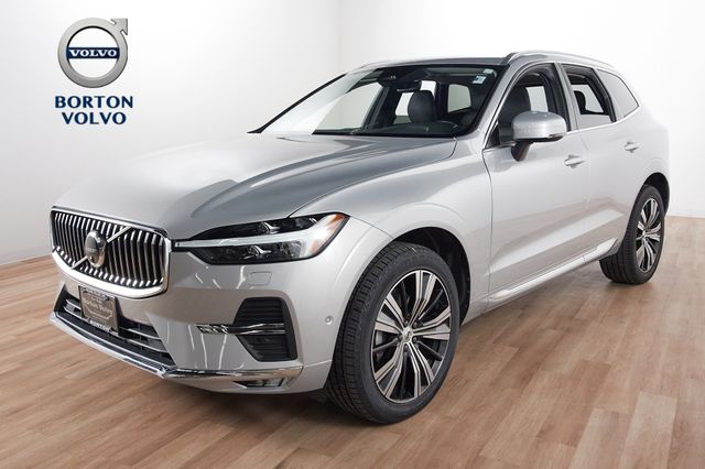 2023 Volvo XC60 B5 Plus Bright Theme AWD's photo