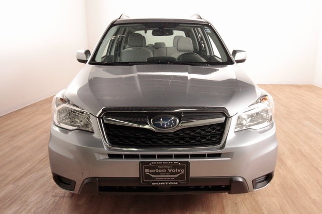 Used 2016 Subaru Forester i Premium with VIN JF2SJADCXGH522115 for sale in Golden Valley, Minnesota