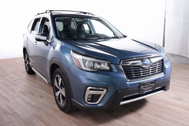 2019 Subaru Forester Touring photo 3