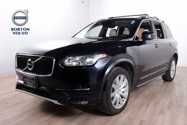 2016 Volvo XC90 Momentum