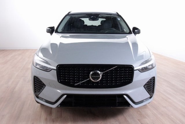 Used 2025 Volvo XC60 Plus with VIN YV4M12RC5S1183817 for sale in Golden Valley, Minnesota