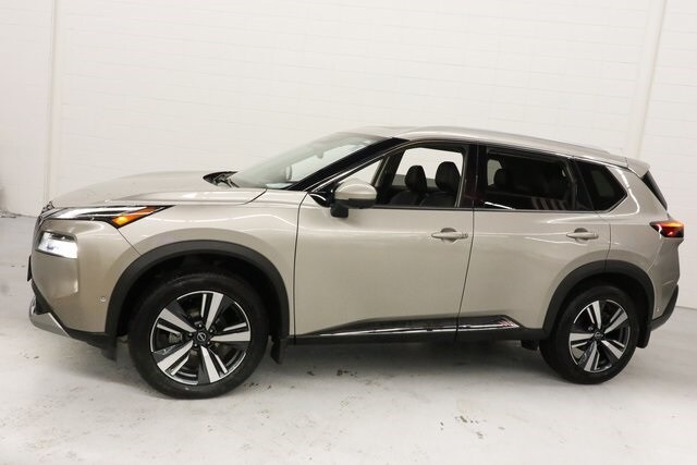Used 2022 Nissan Rogue Platinum with VIN JN8BT3DD9NW271971 for sale in Golden Valley, Minnesota