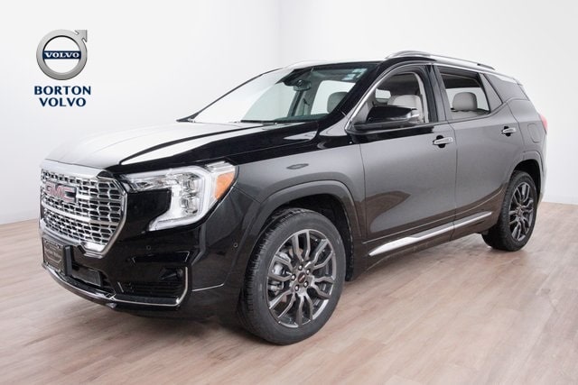 2024 GMC Terrain Denali's photo