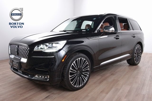 2020 Lincoln Aviator Black Label's photo