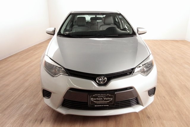 Used 2016 Toyota Corolla LE with VIN 2T1BURHE5GC672847 for sale in Golden Valley, MN