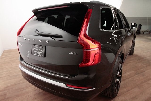 2025 Volvo XC90 Plus photo 4