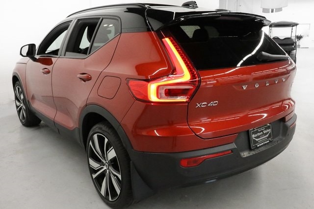 Used 2022 Volvo XC40 Plus with VIN YV4ED3UR3N2705291 for sale in Golden Valley, MN