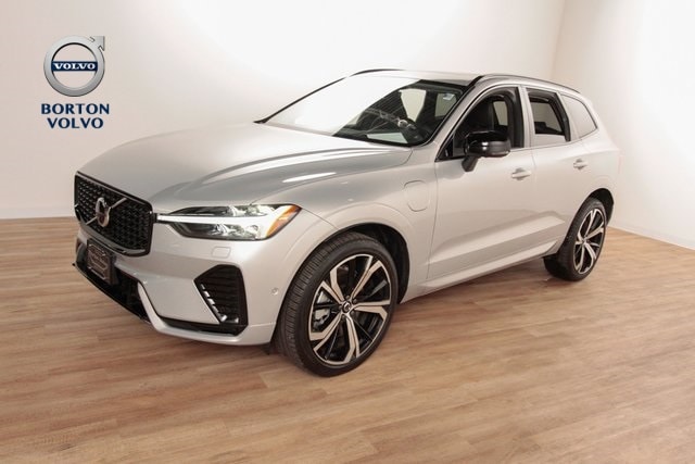 2025 Volvo XC60 plug-in hybrid T8 Ultra SUV 2025 Volvo XC60 plug-in hybrid T8 Ultra SUV 9436