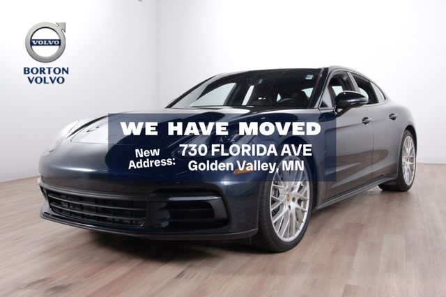 2017 Porsche Panamera 4