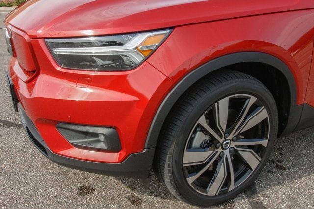 Used 2021 Volvo XC40 Recharge with VIN YV4ED3UR1M2582511 for sale in Golden Valley, Minnesota