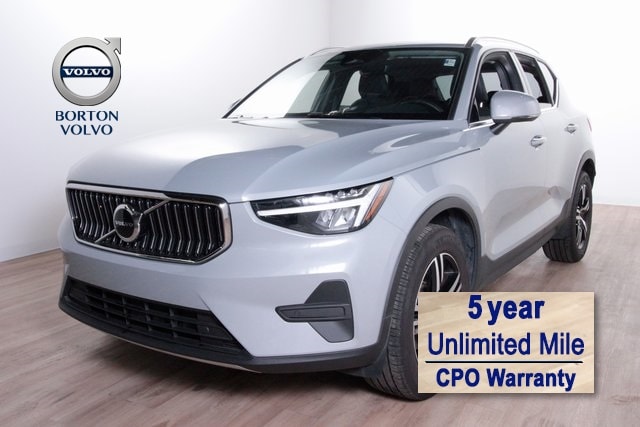 2025 Volvo XC40