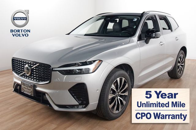 2025 Volvo XC60 B5 Plus Dark AWD's photo