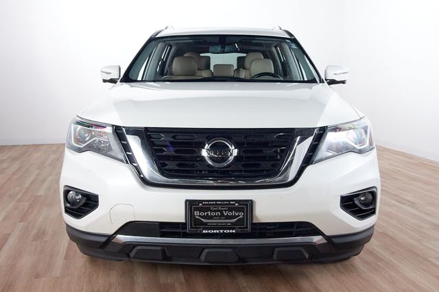 View vehicle photo 2