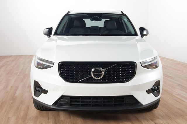 Used 2026 Volvo XC40 Plus with VIN YV4L12UC6T2720208 for sale in Golden Valley, Minnesota