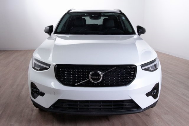 Used 2025 Volvo XC40 Plus with VIN YV4L12UC7S2516032 for sale in Golden Valley, Minnesota
