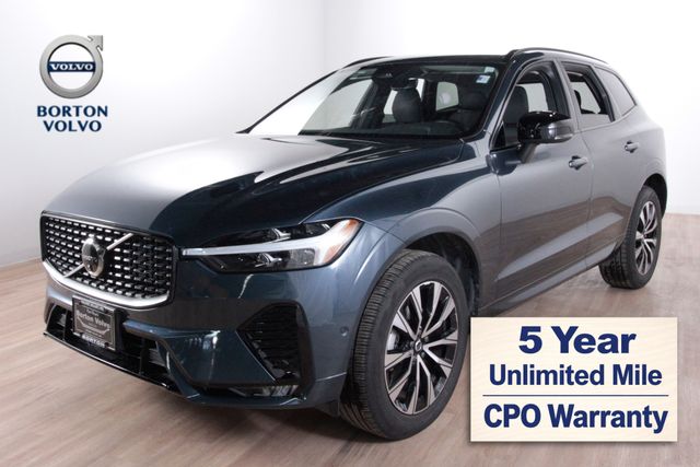 2025 Volvo XC60 B5 Plus Dark AWD's photo