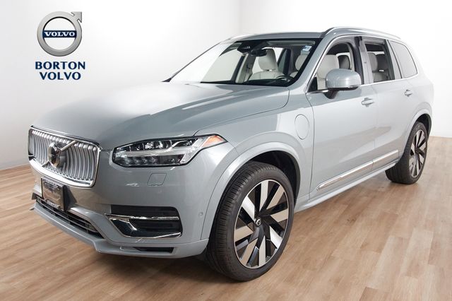 2024 Volvo XC90 T8 Recharge Ultimate 6-Seater 4WD's photo