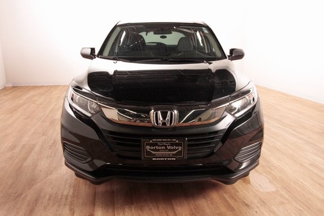 Used 2022 Honda HR-V LX with VIN 3CZRU6H39NM741601 for sale in Golden Valley, Minnesota