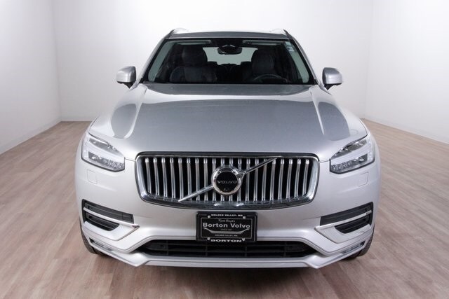 2023 Volvo XC90 Ultimate photo 2