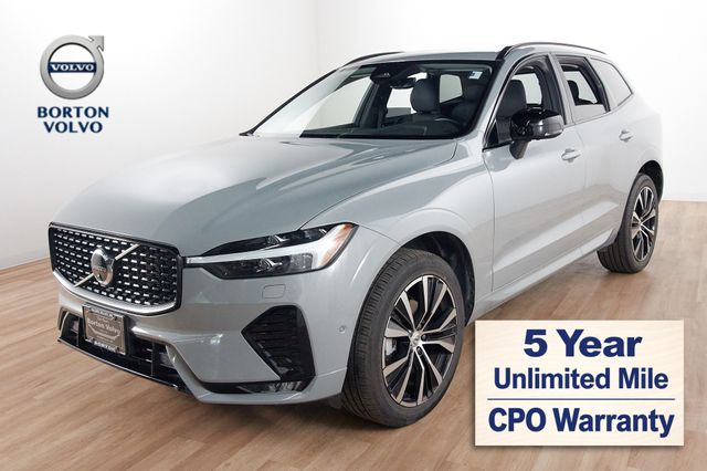 2025 Volvo XC60 B5 Plus Dark AWD's photo