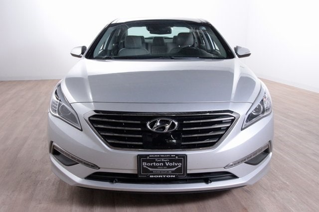 Used 2015 Hyundai Sonata Limited with VIN 5NPE34AF2FH051406 for sale in Golden Valley, Minnesota